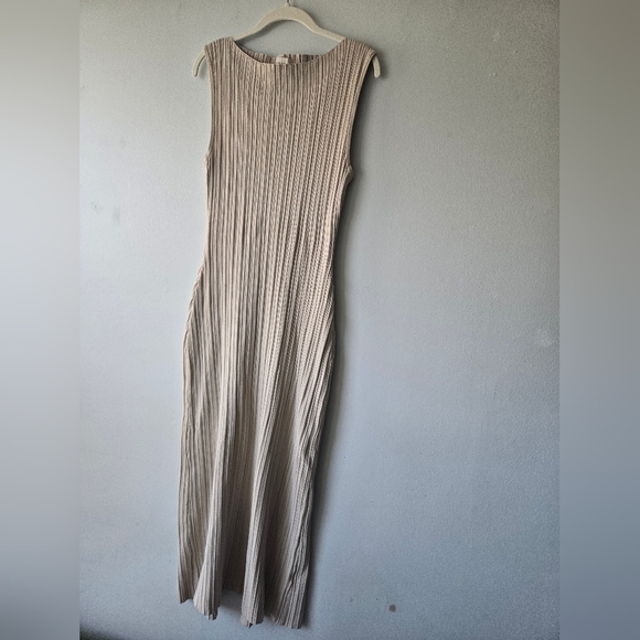 DISSH Neutral Ribbed Dress XL - Picture 1 of 8